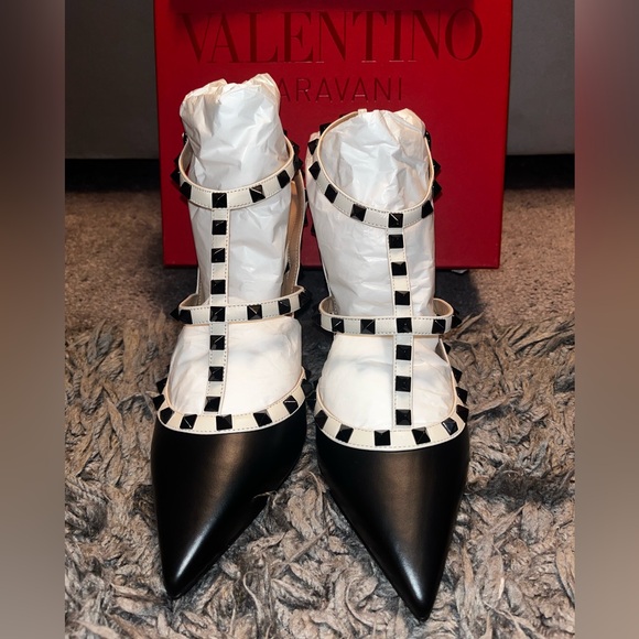 NWT Valentino Garavani Women's Rockstud Cage Leather Pumps - 150th Anniversary - Picture 9 of 13